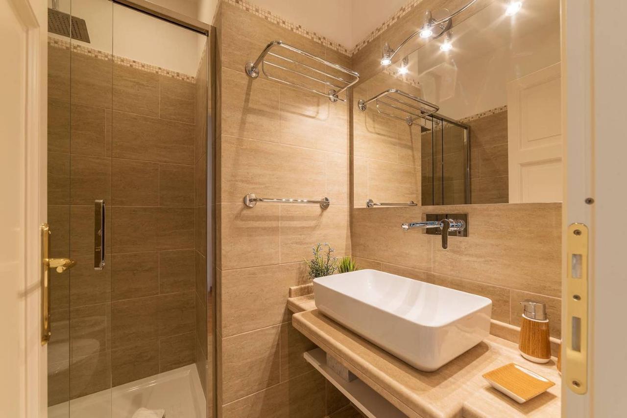 Cs Termini Nazionale Apartments روما المظهر الخارجي الصورة